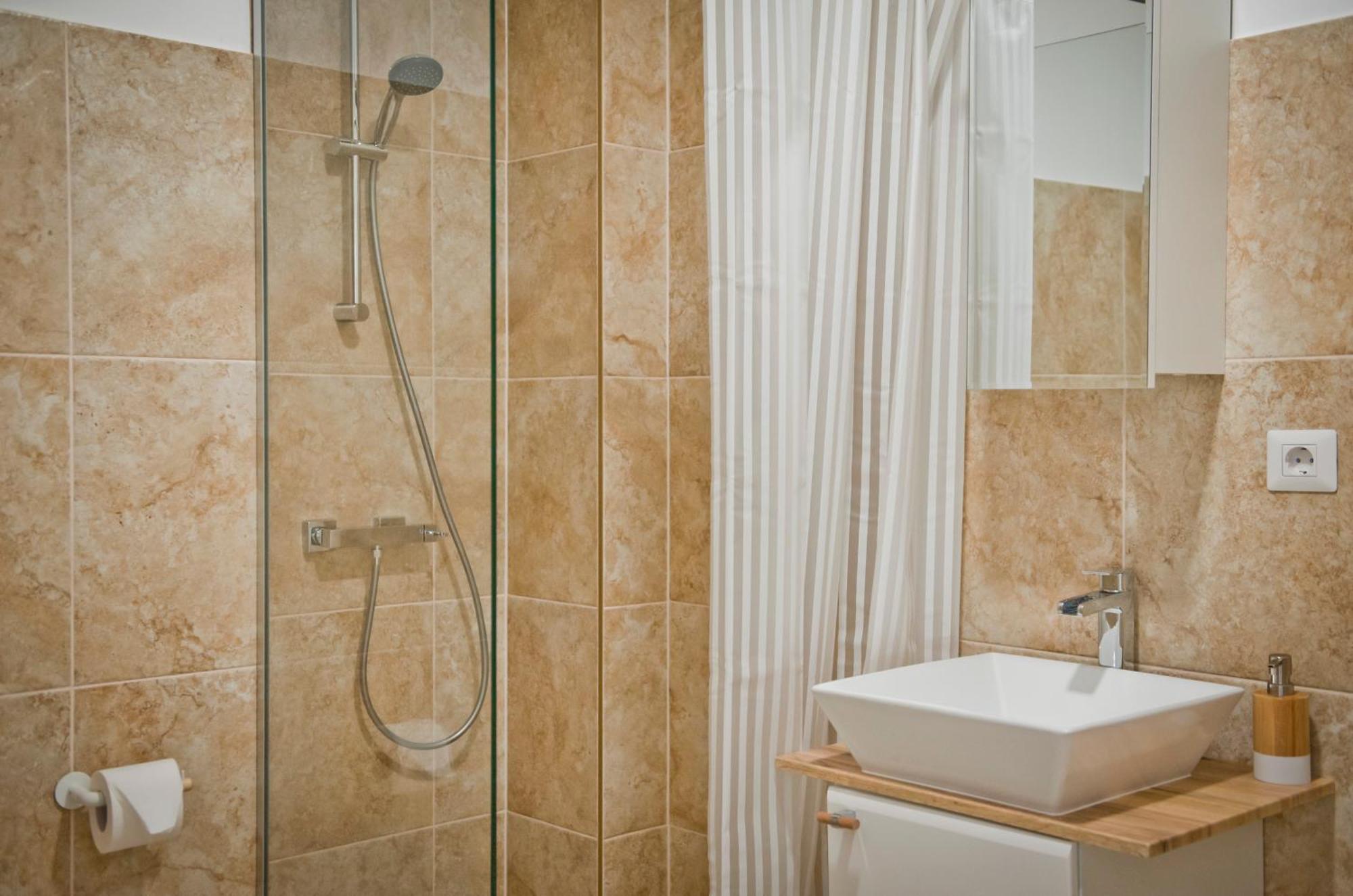 Sibiu Lotus Apartments Chambre photo